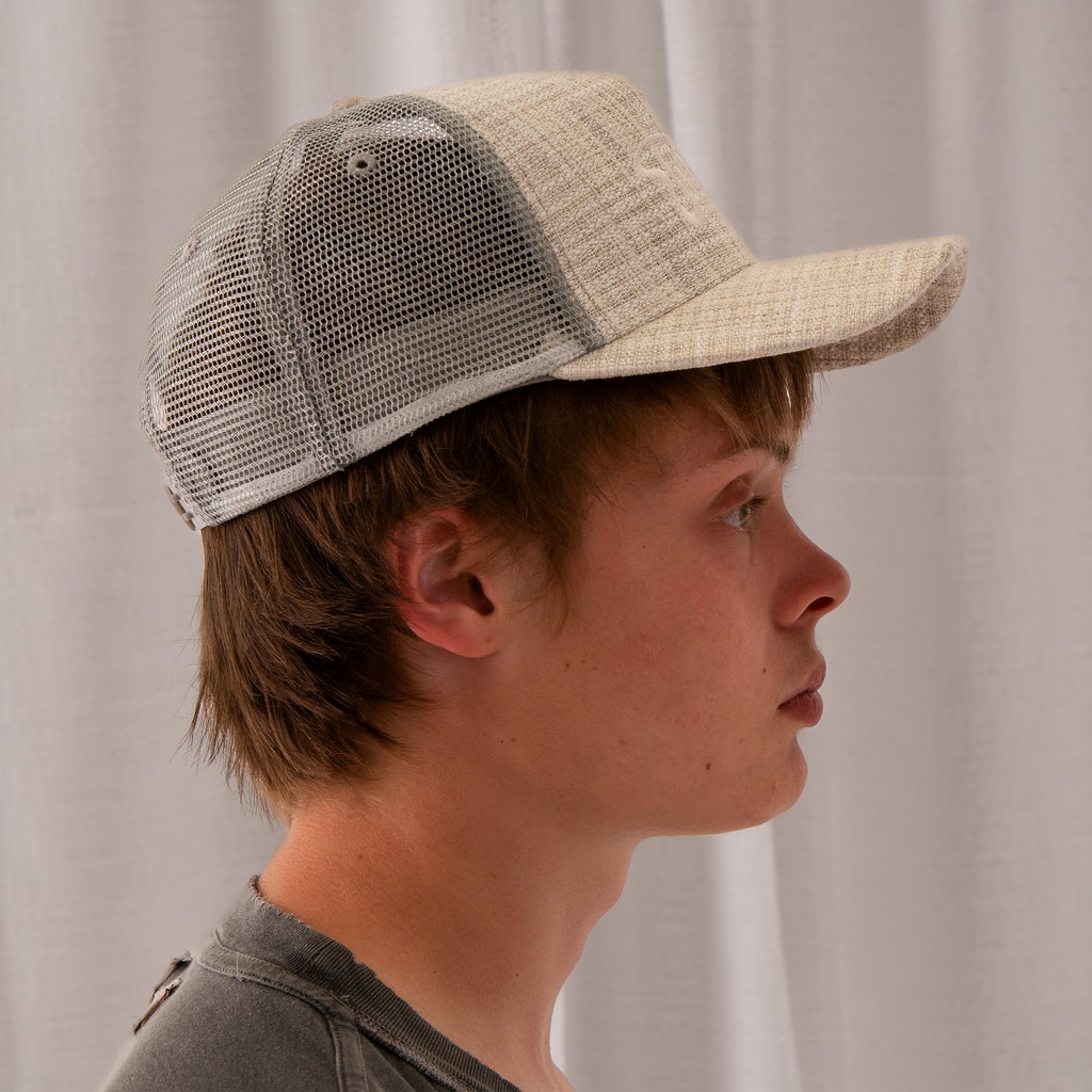 DAWN GREY TRUCKER HAT