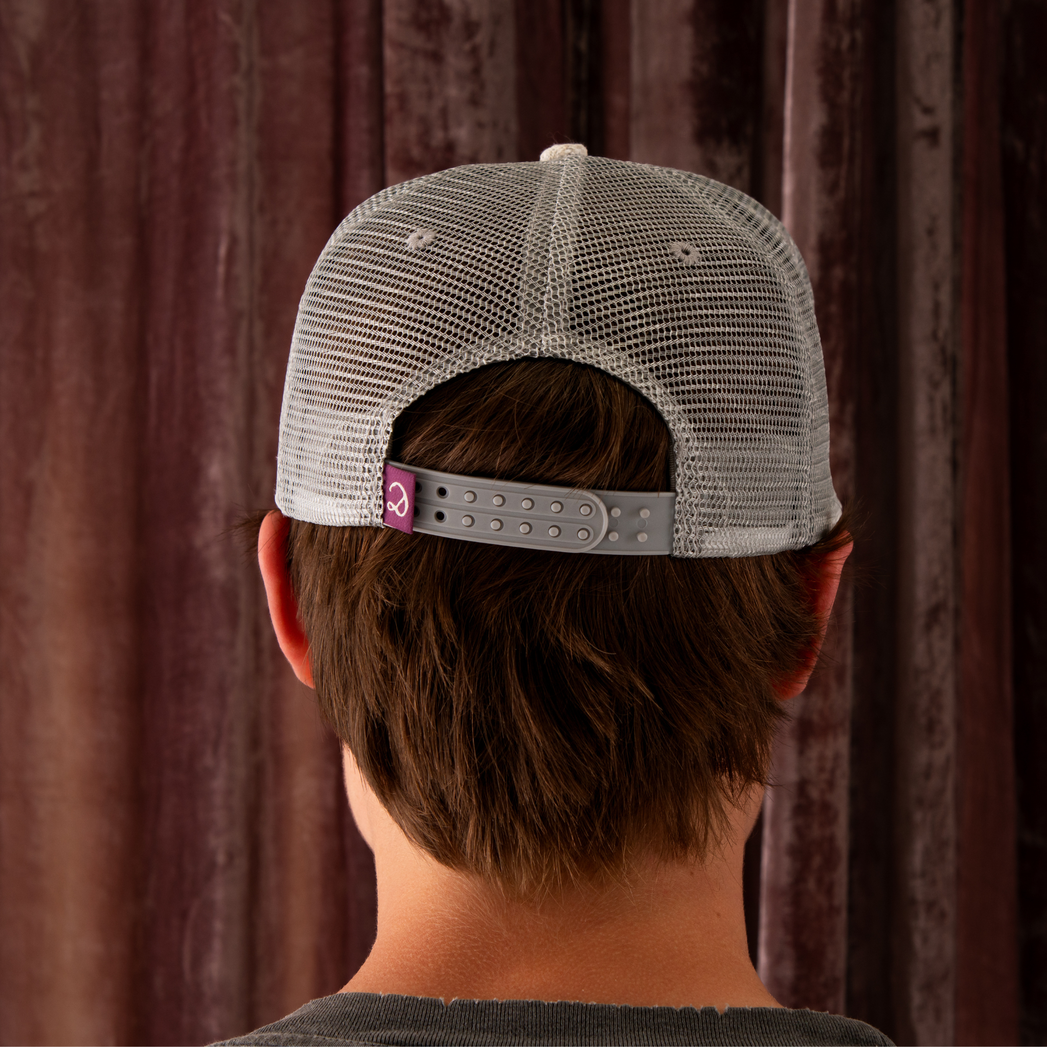 DAWN GREY TRUCKER HAT