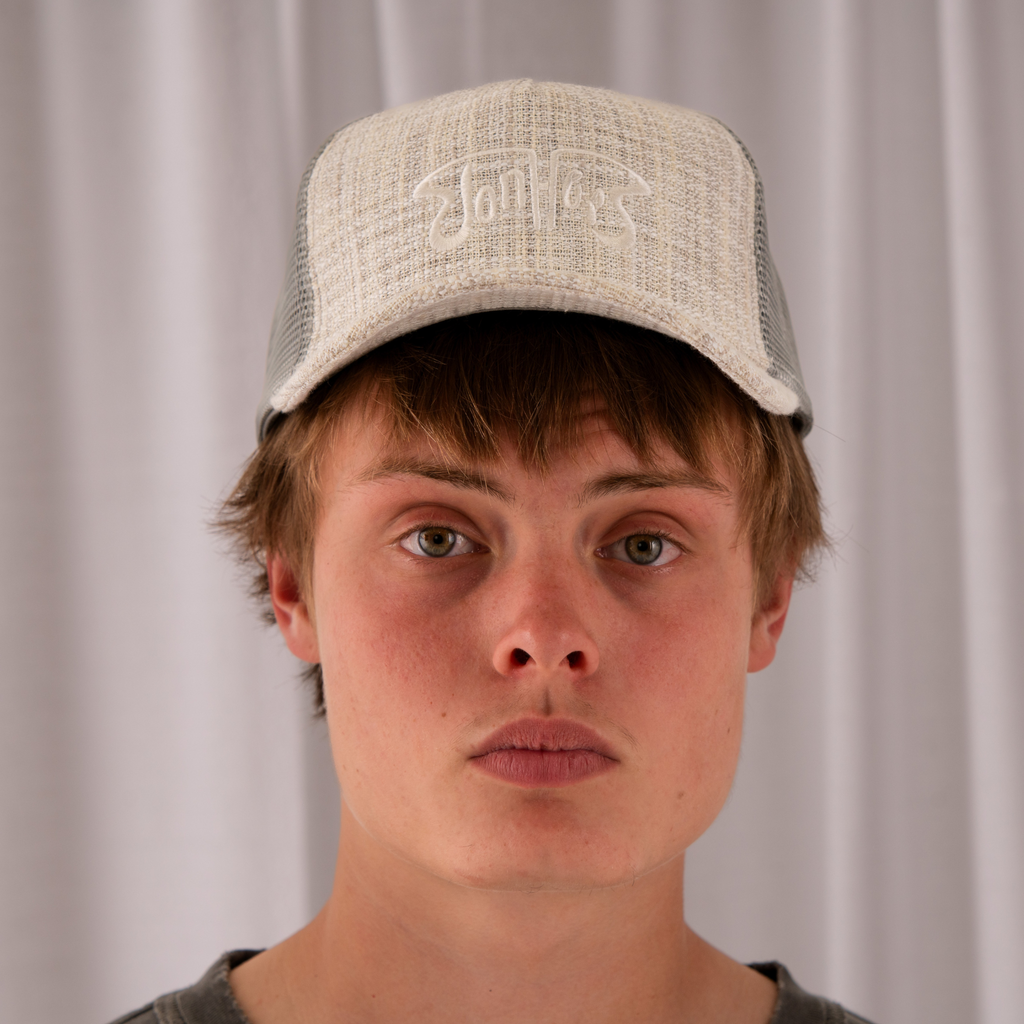 DAWN GREY TRUCKER HAT